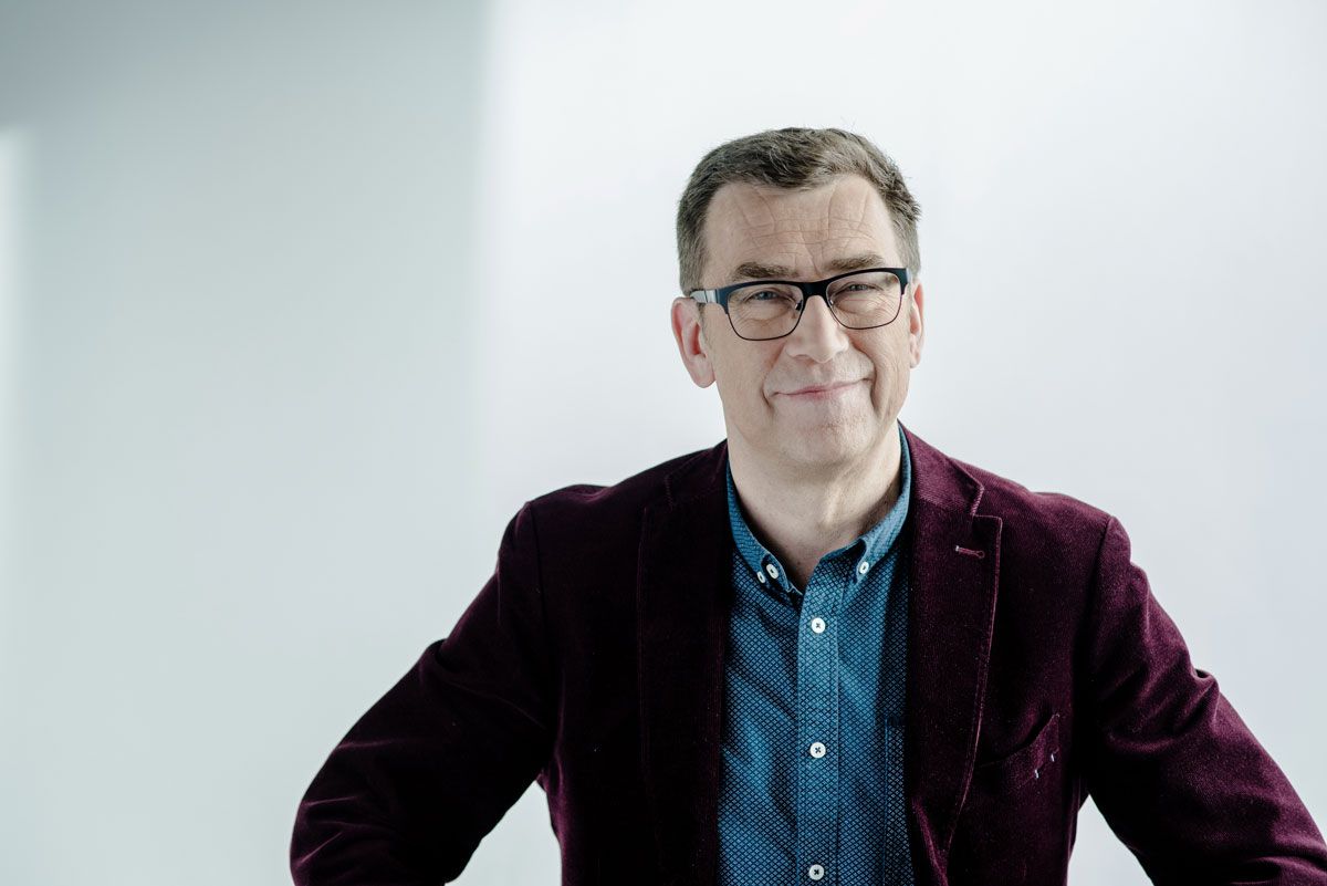 Maciej Orłoś- dziennikarz, prezenter, szkoleniowiec